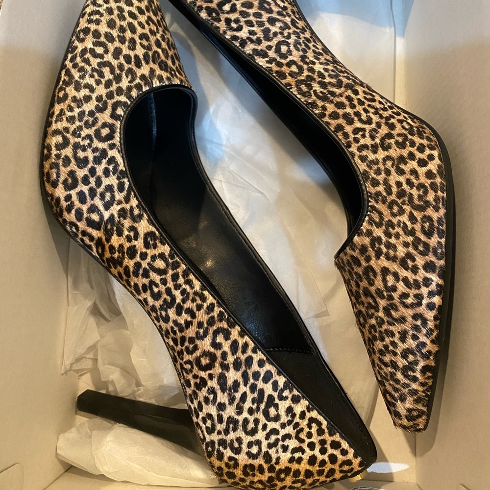 Michael Kors Dorothy Pumps